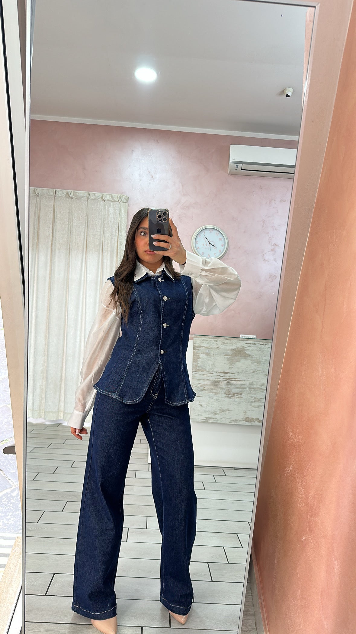 Coordinato jeans e gilet strass