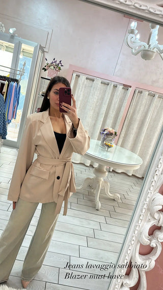 BLAZER CON CINTURA Elle Boutique