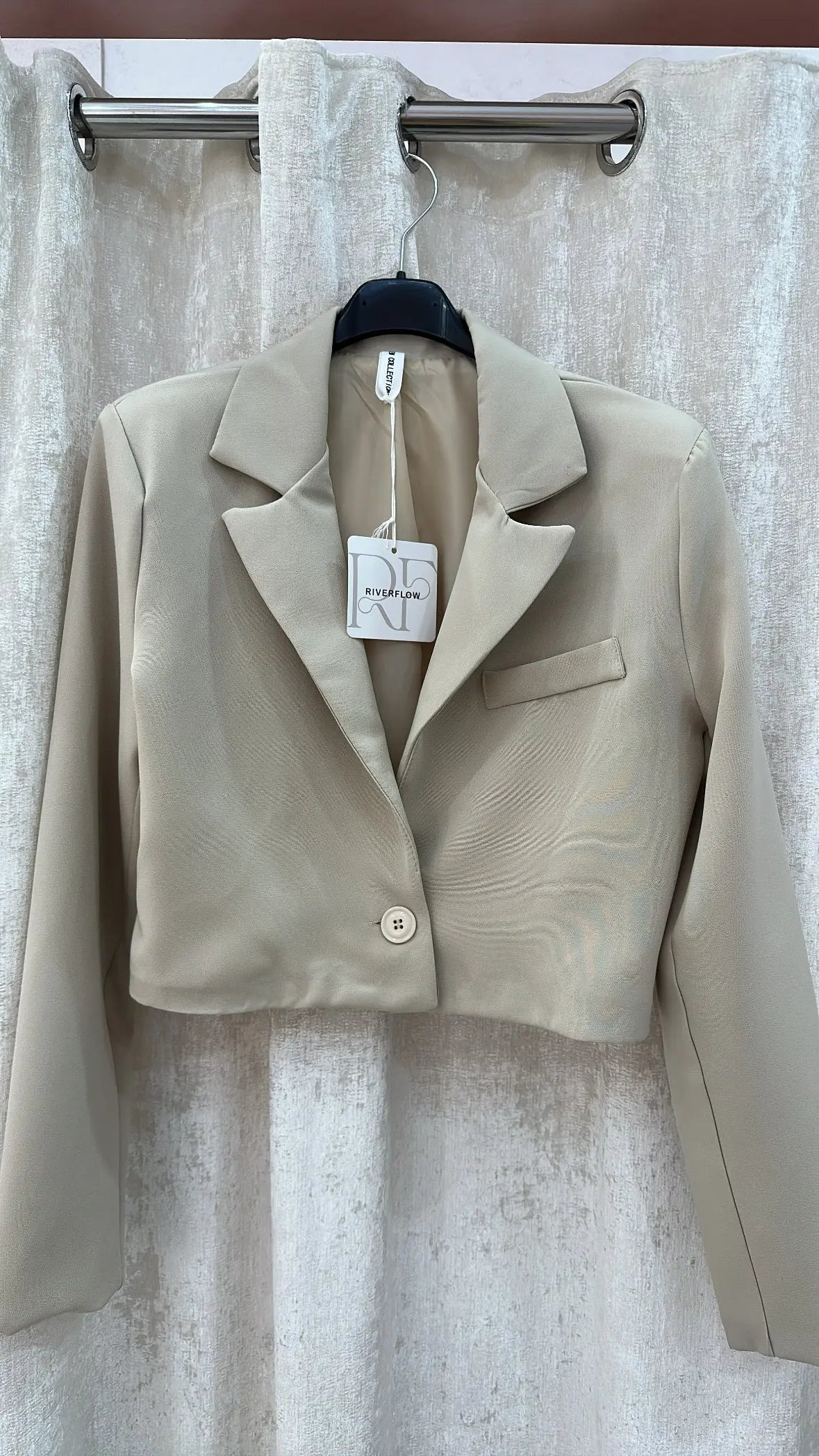 BLAZER CROP Elle Boutique