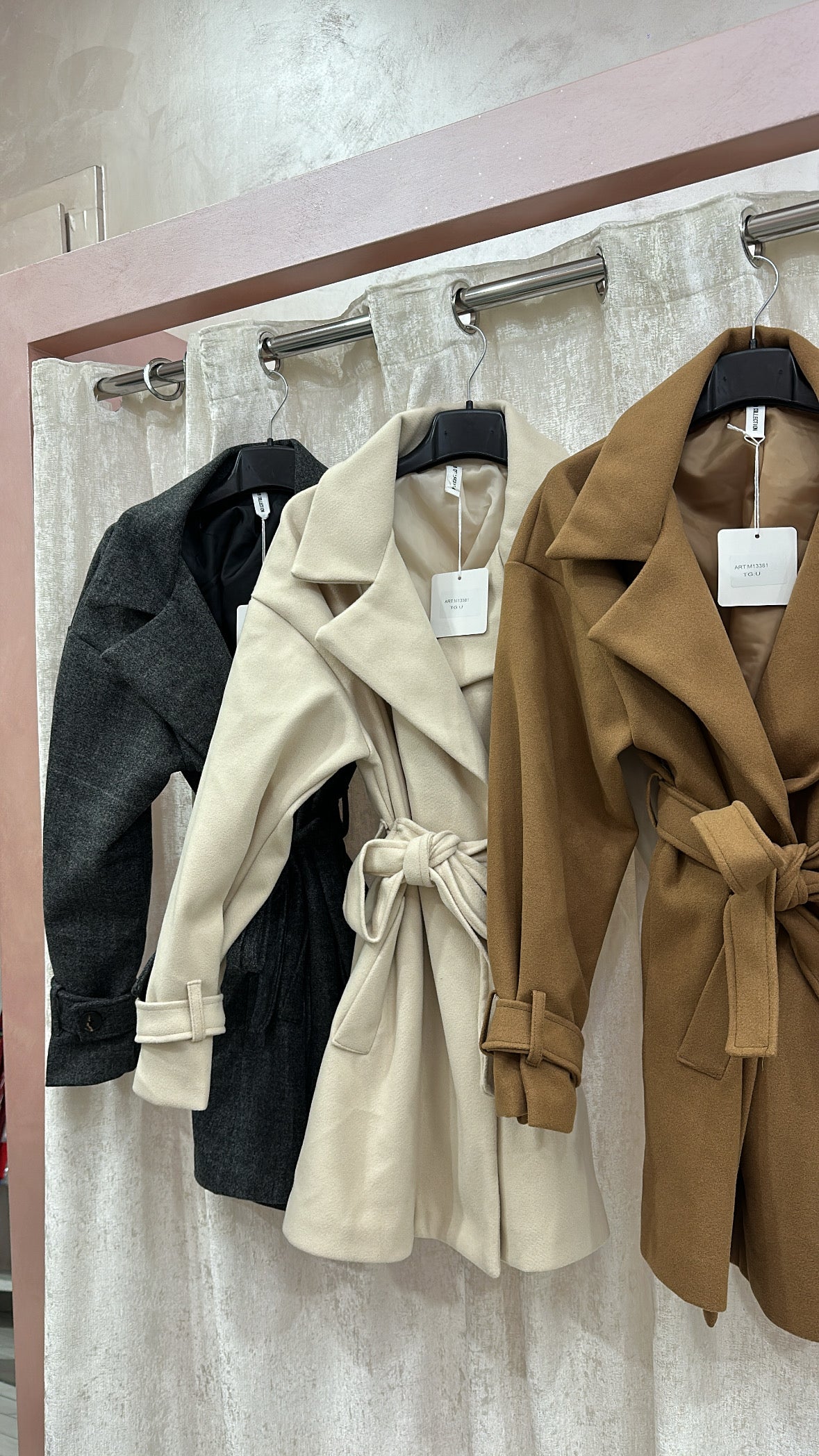 COAT MUST HAVE VARIANTE CORTA