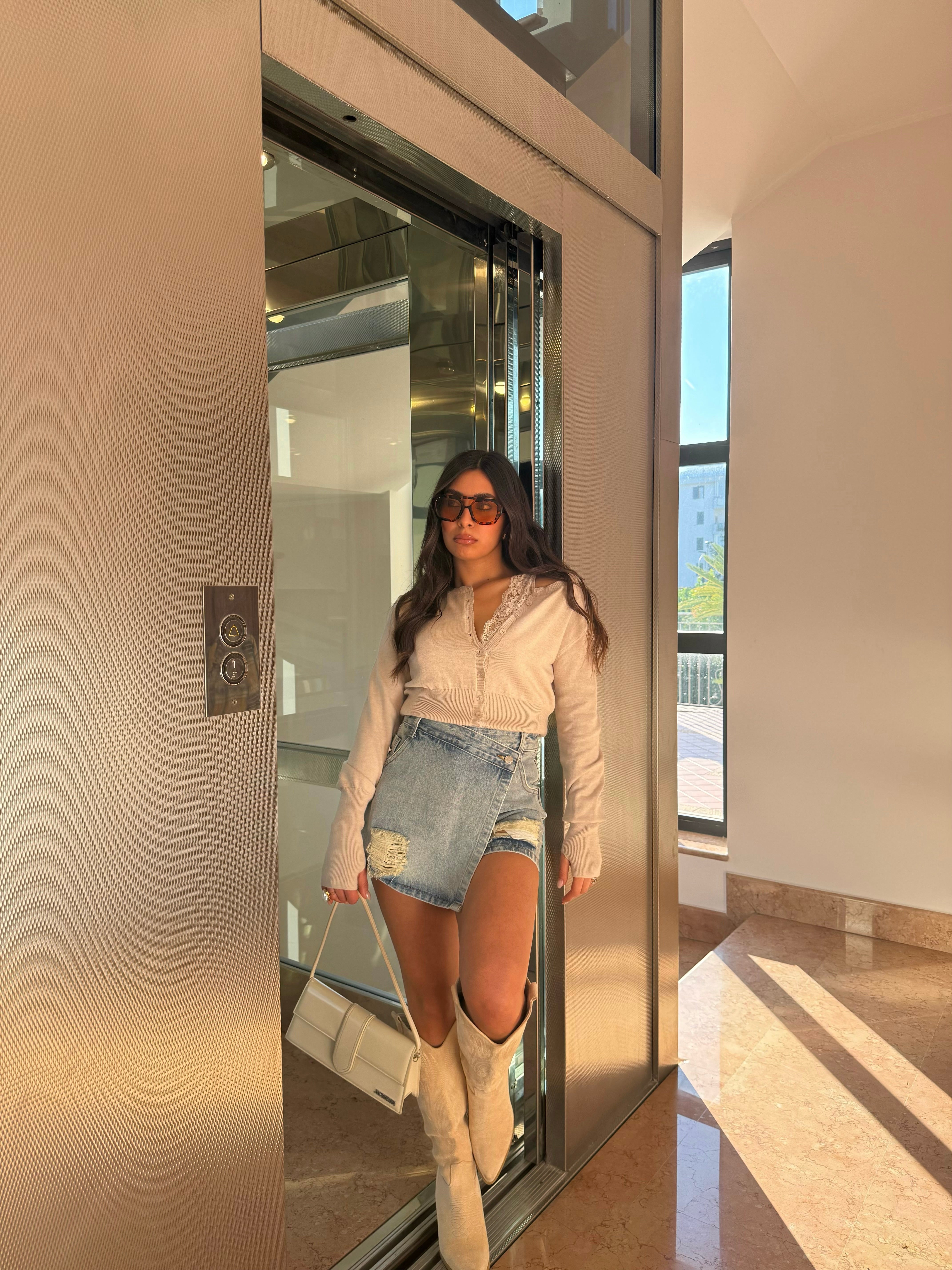 Gonna pantaloncino strappi denim